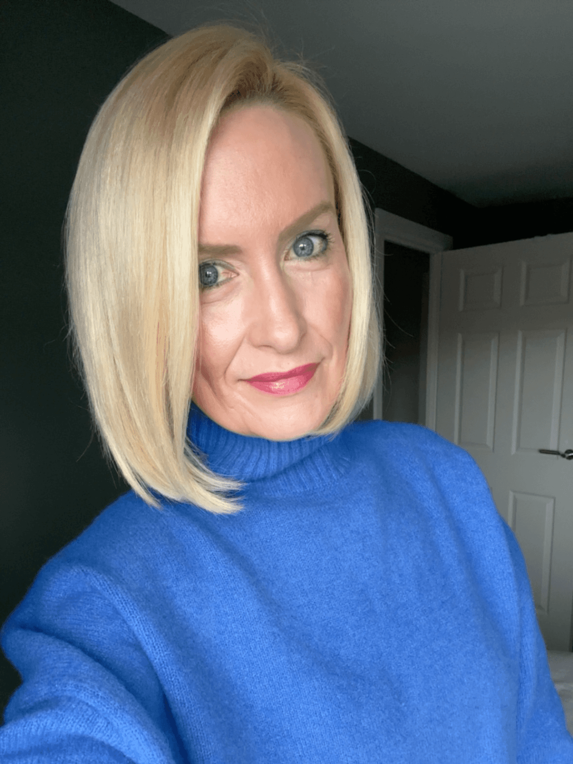 Polished Jawline Blonde Bob
