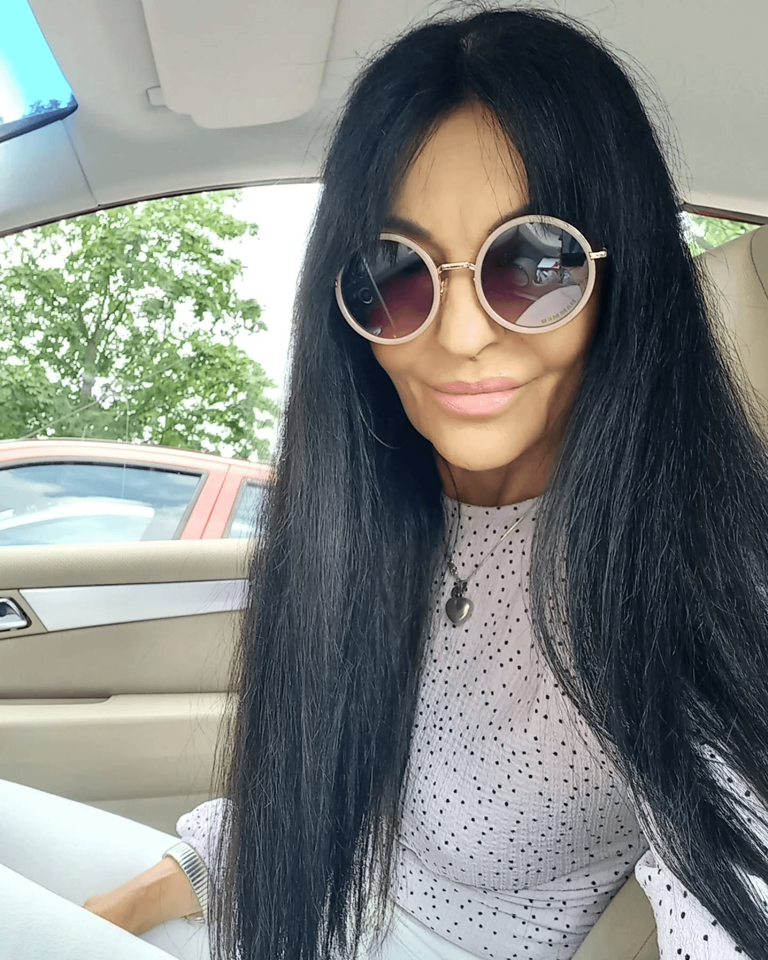 Sleek Center Part Cascade