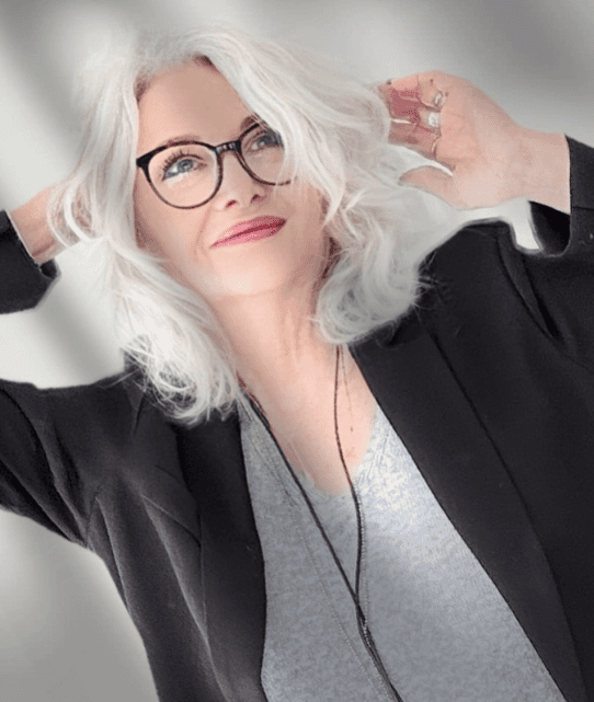 Tousled Silver Bob Elegance Tousled Silver Bob Elegance