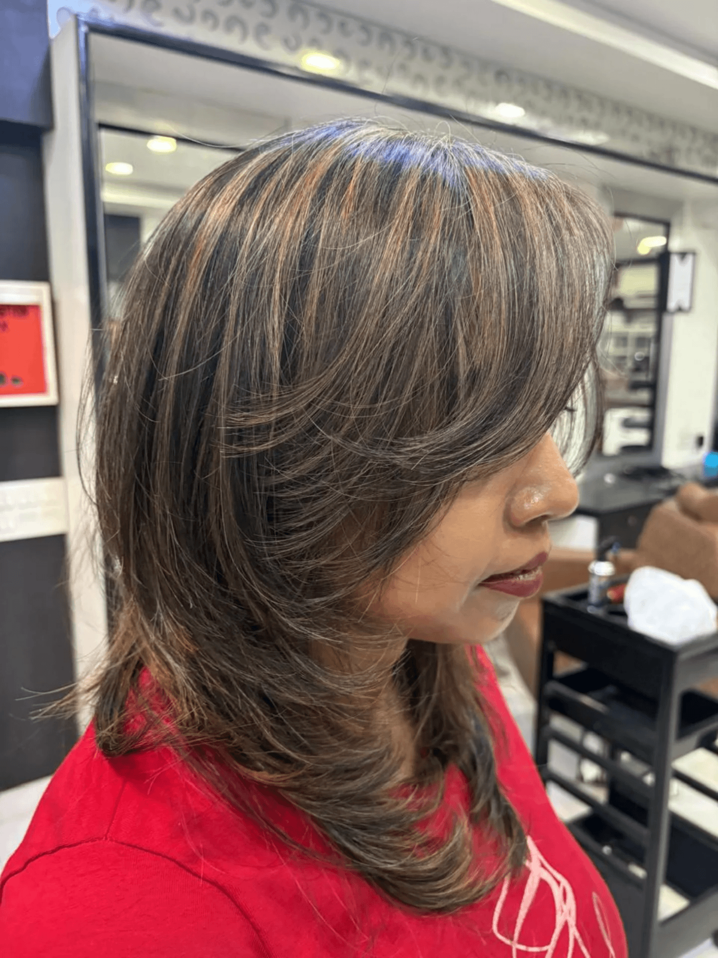 Airy Feathered Wavy Layers