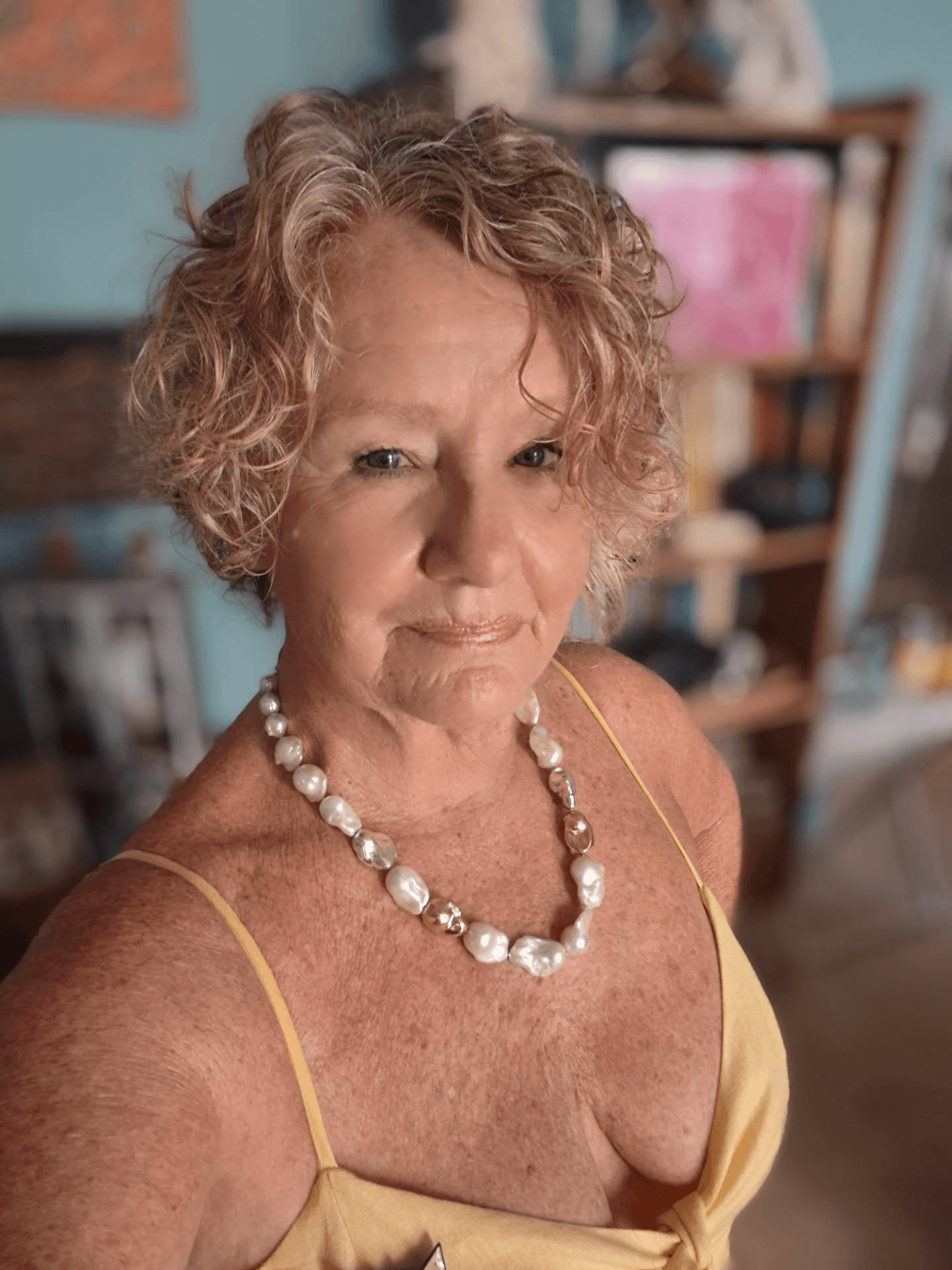 Effortless Piecey Curly Bob