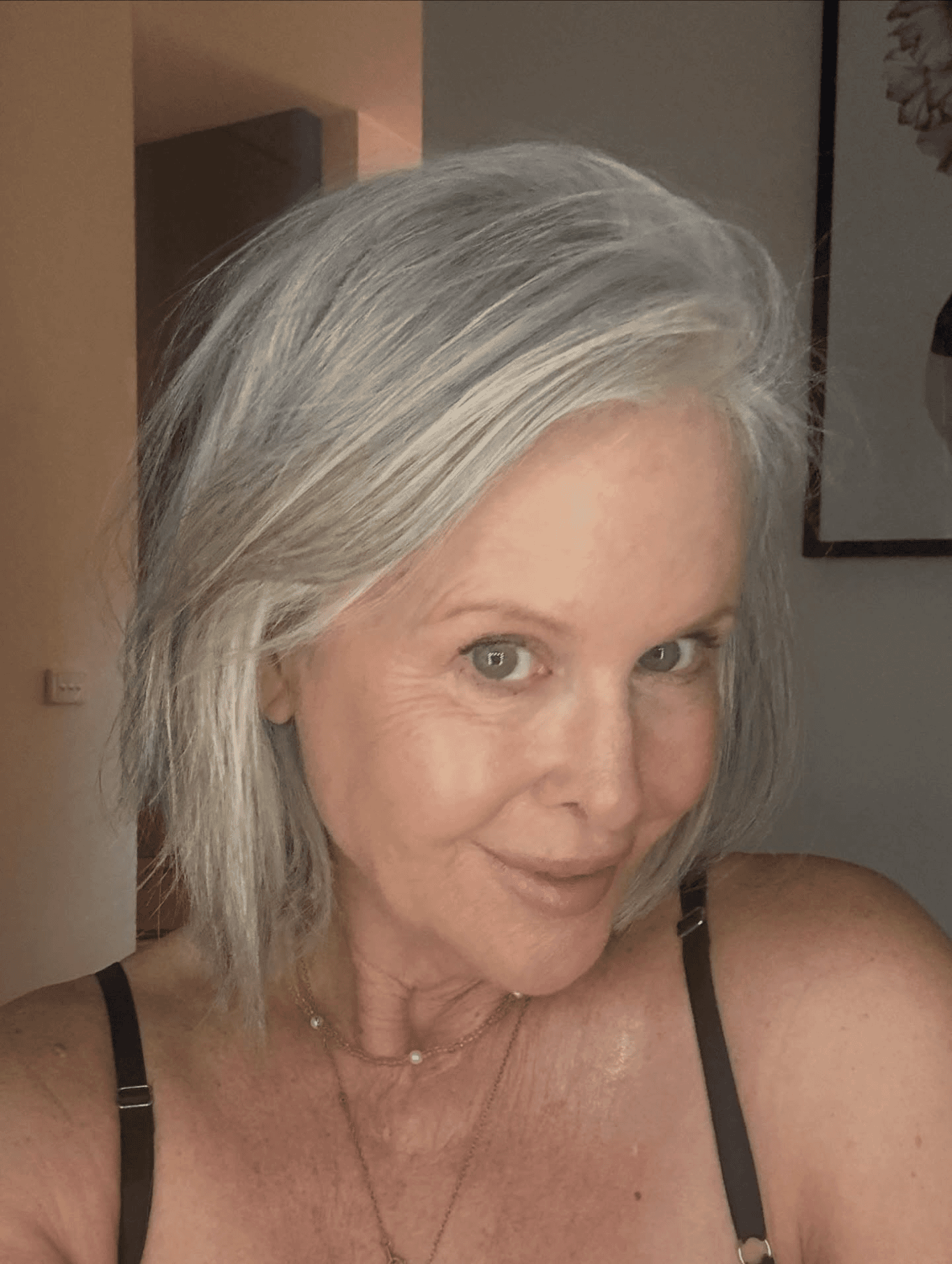 Effortless Silvery Bob