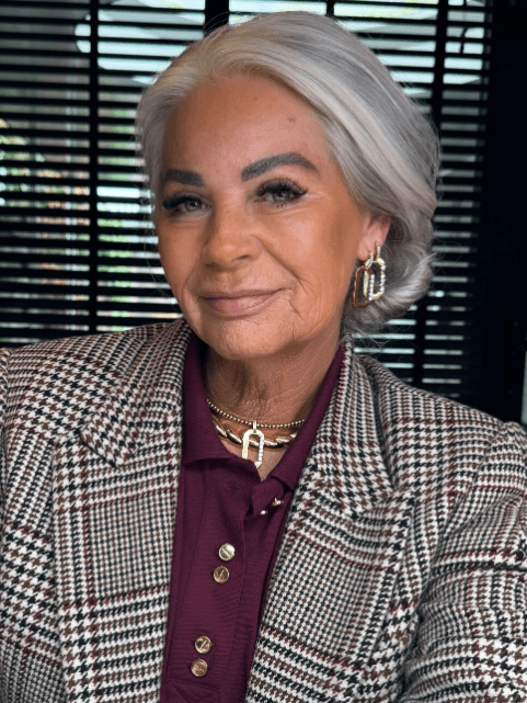 Silvery Low Twist Elegance