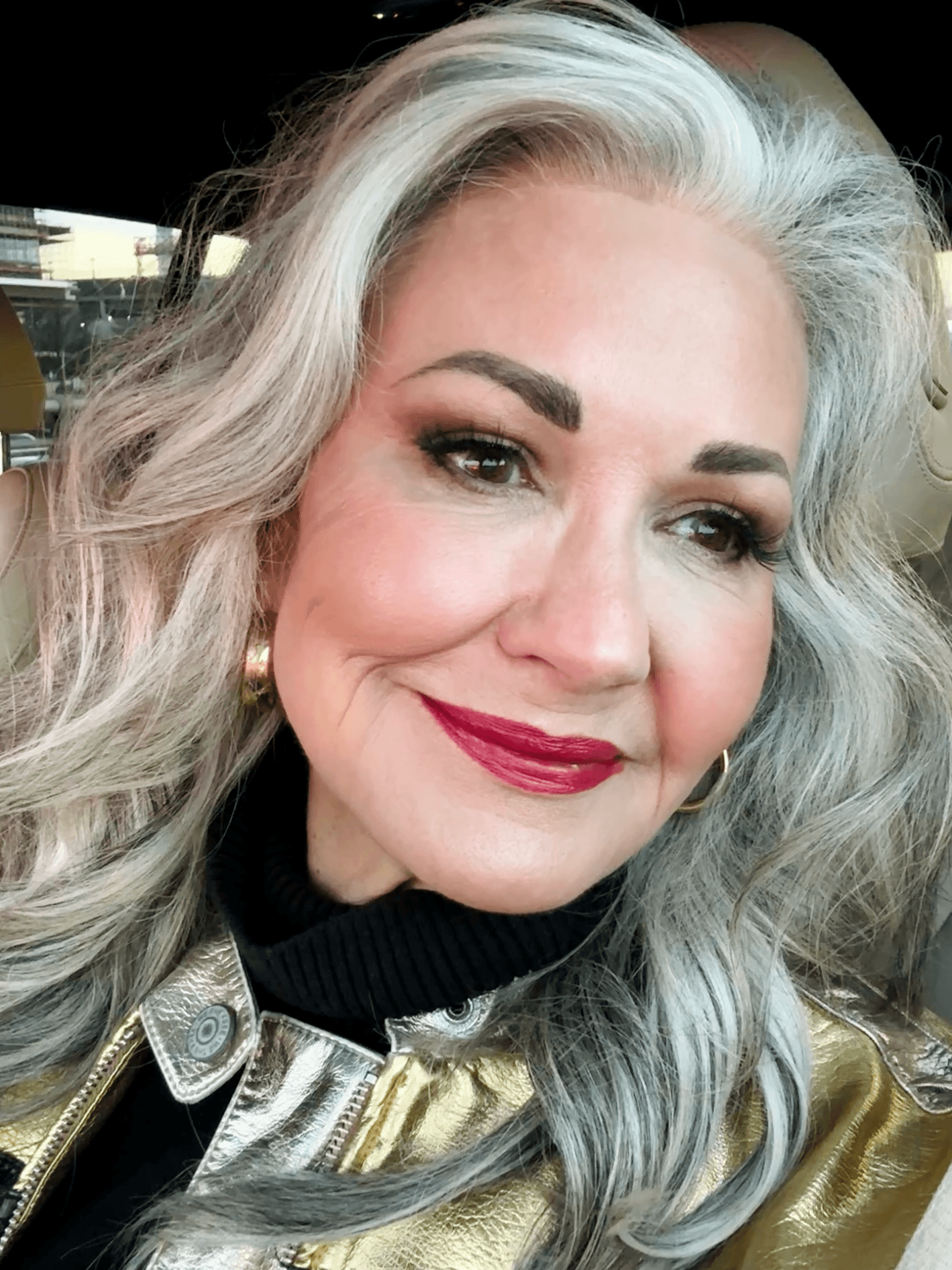Timeless Silver Glam Waves Timeless Silver Glam Waves