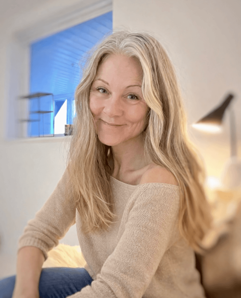 Effortless Silver Blonde Waves