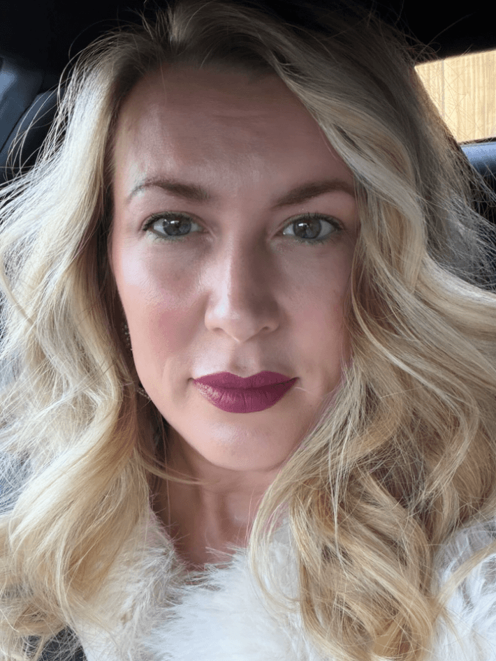 Face Framing Glam Waves