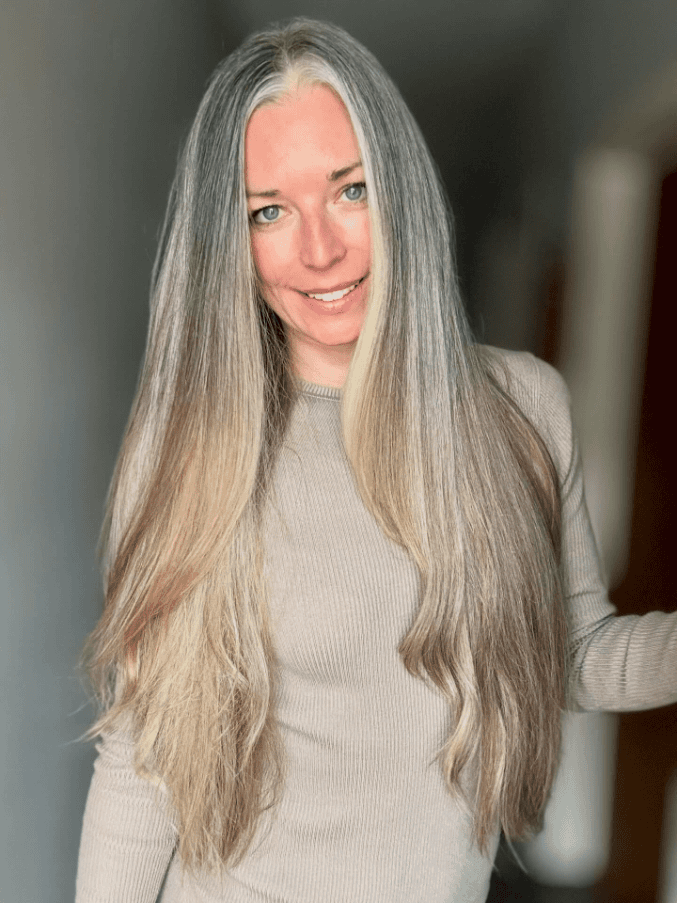 Silver Blonde Center Part Silver Blonde Center Part