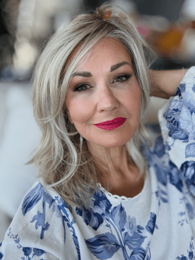 Youthful Feathered Blonde Layers Youthful Feathered Blonde Layers